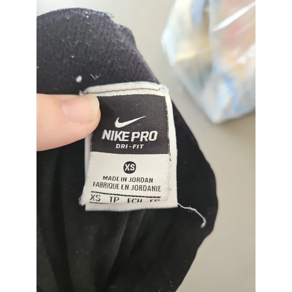 Nike pro fit